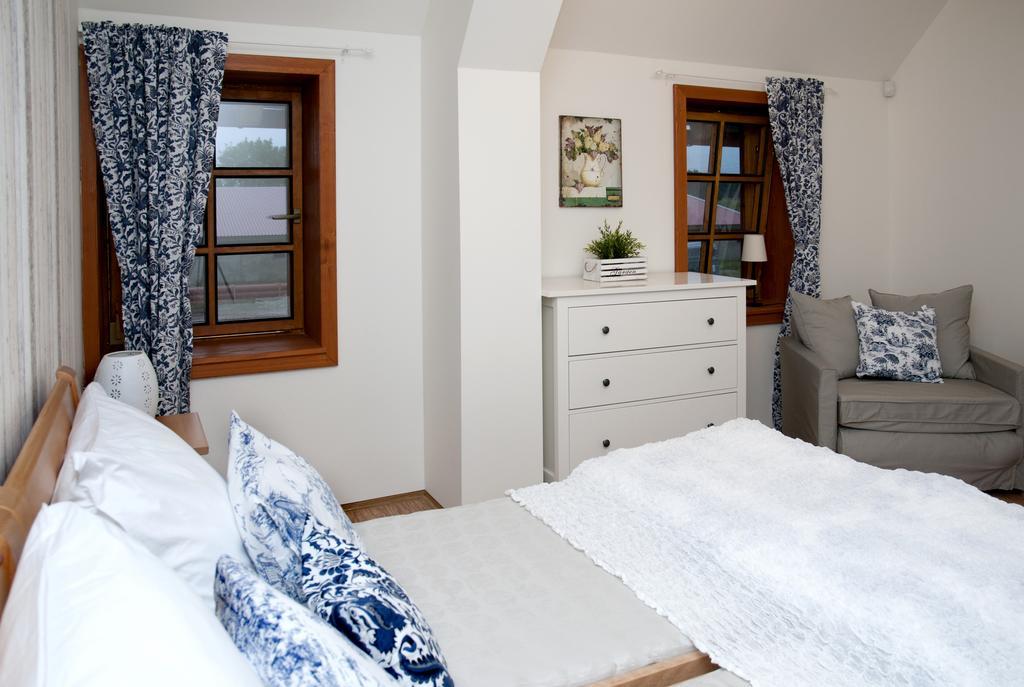 Penzion Jízdárna Hejtmánkovice Broumov Habitación foto
